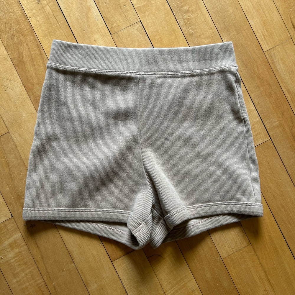 Zara tan shorts
